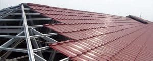 pemasangan atap metal